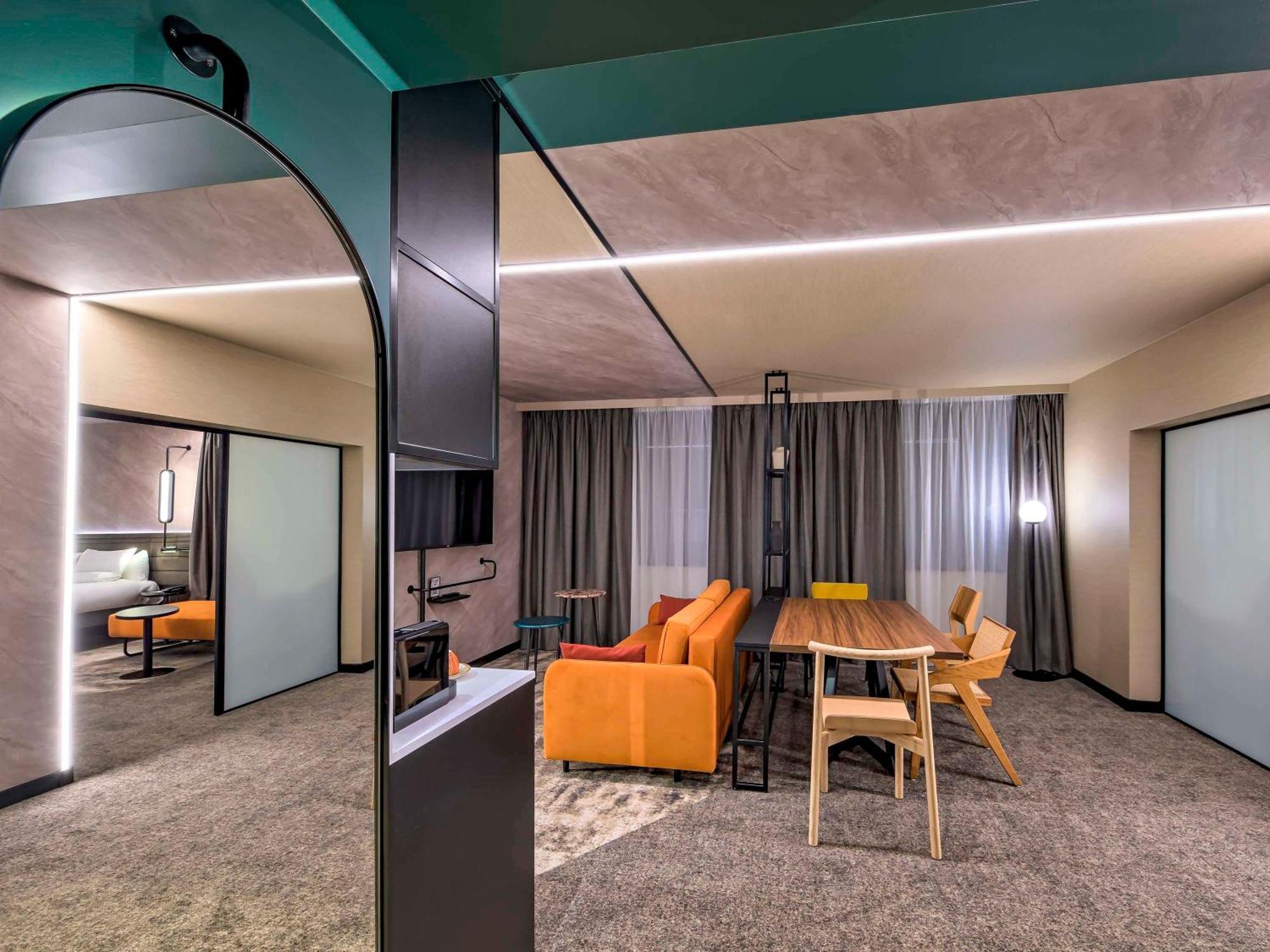 โนโวเทล คราคูฟ เซนทรุม Hotel ภายนอก รูปภาพ