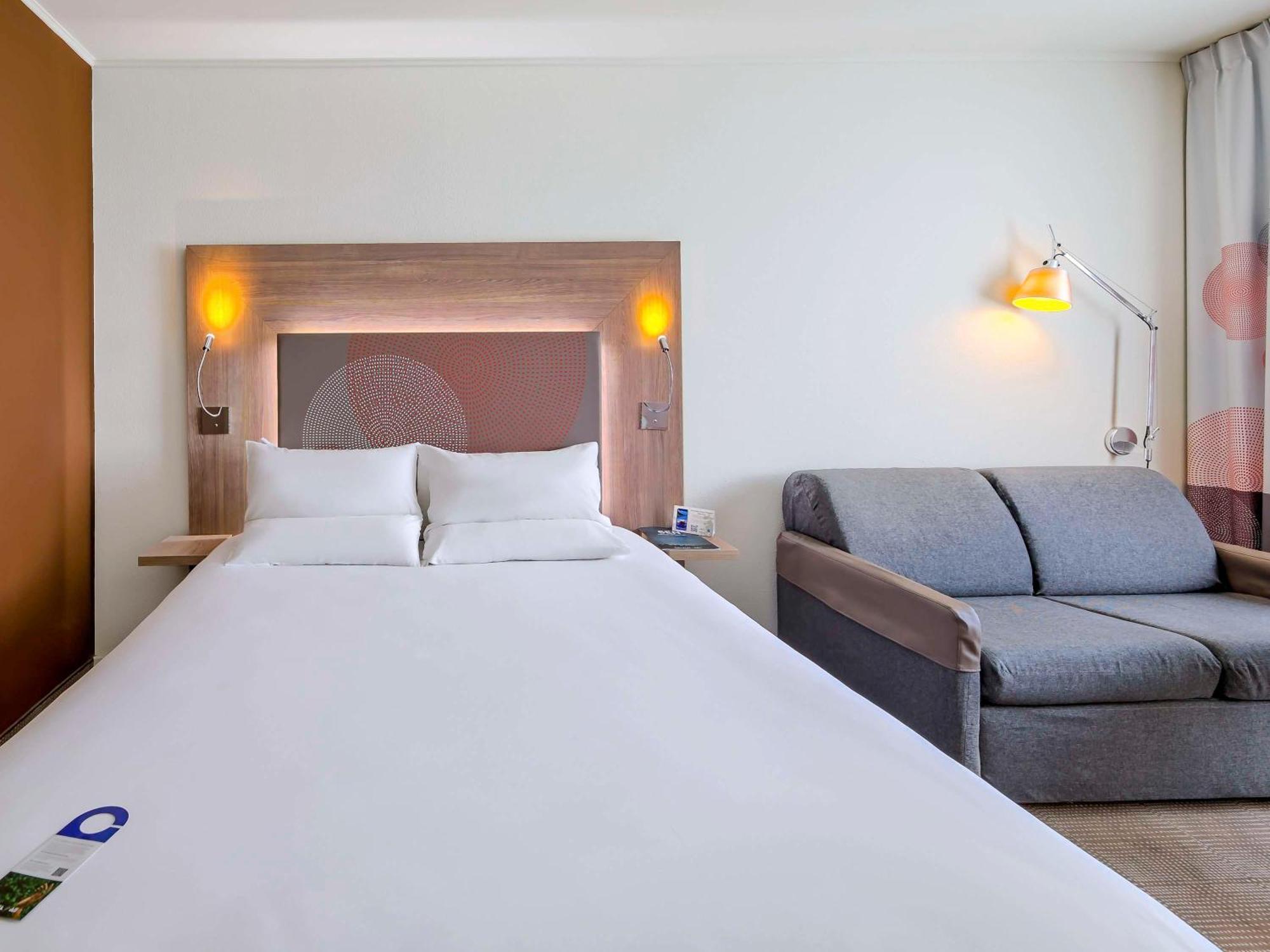 โนโวเทล คราคูฟ เซนทรุม Hotel ภายนอก รูปภาพ