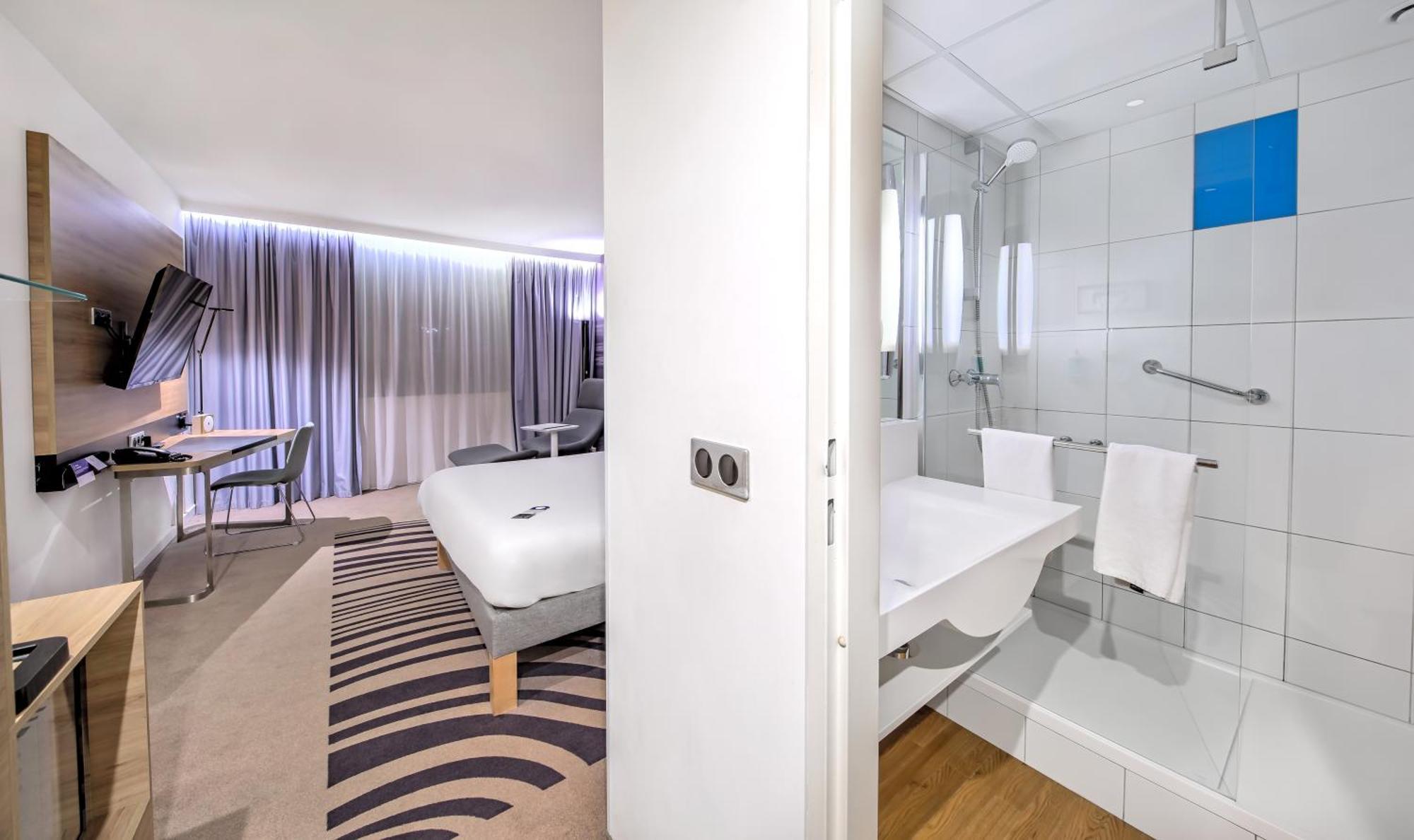 โนโวเทล คราคูฟ เซนทรุม Hotel ภายนอก รูปภาพ