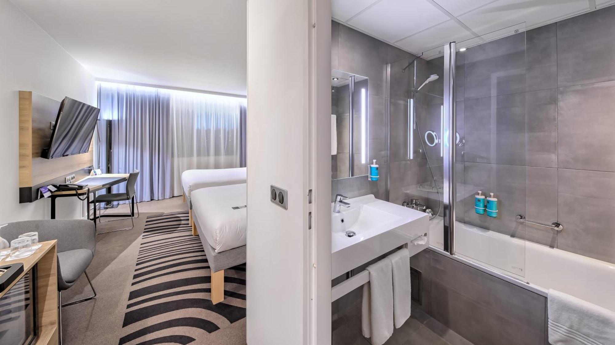 โนโวเทล คราคูฟ เซนทรุม Hotel ภายนอก รูปภาพ